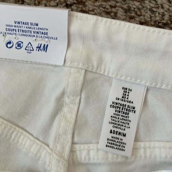 H&M White “Vintage Slim” High Rise Jeans - Picture 6 of 12